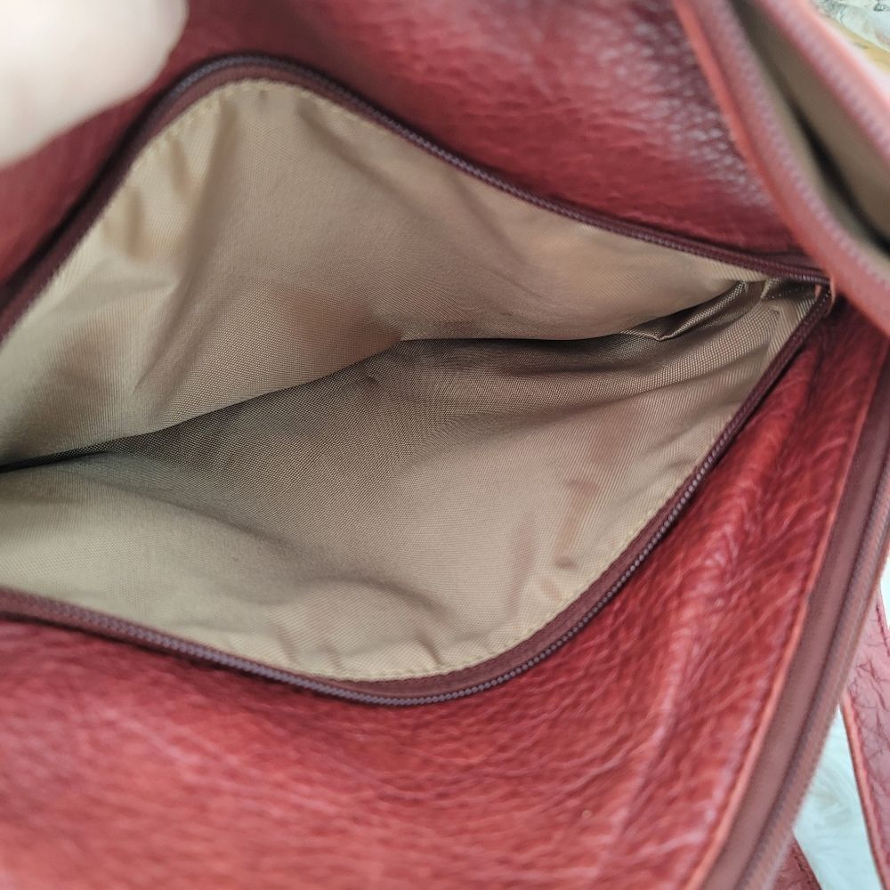 Levenger red crossbody leather purse - Picture 5 of 14